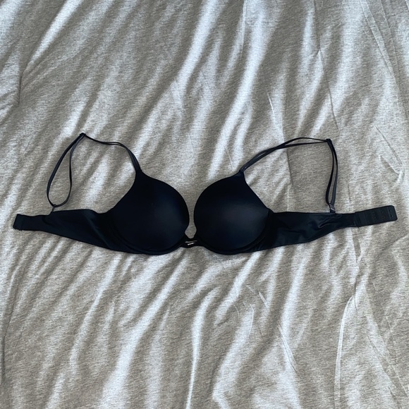 Victoria's Secret Very Sexy Push Up Bra - Picture 3 of 11